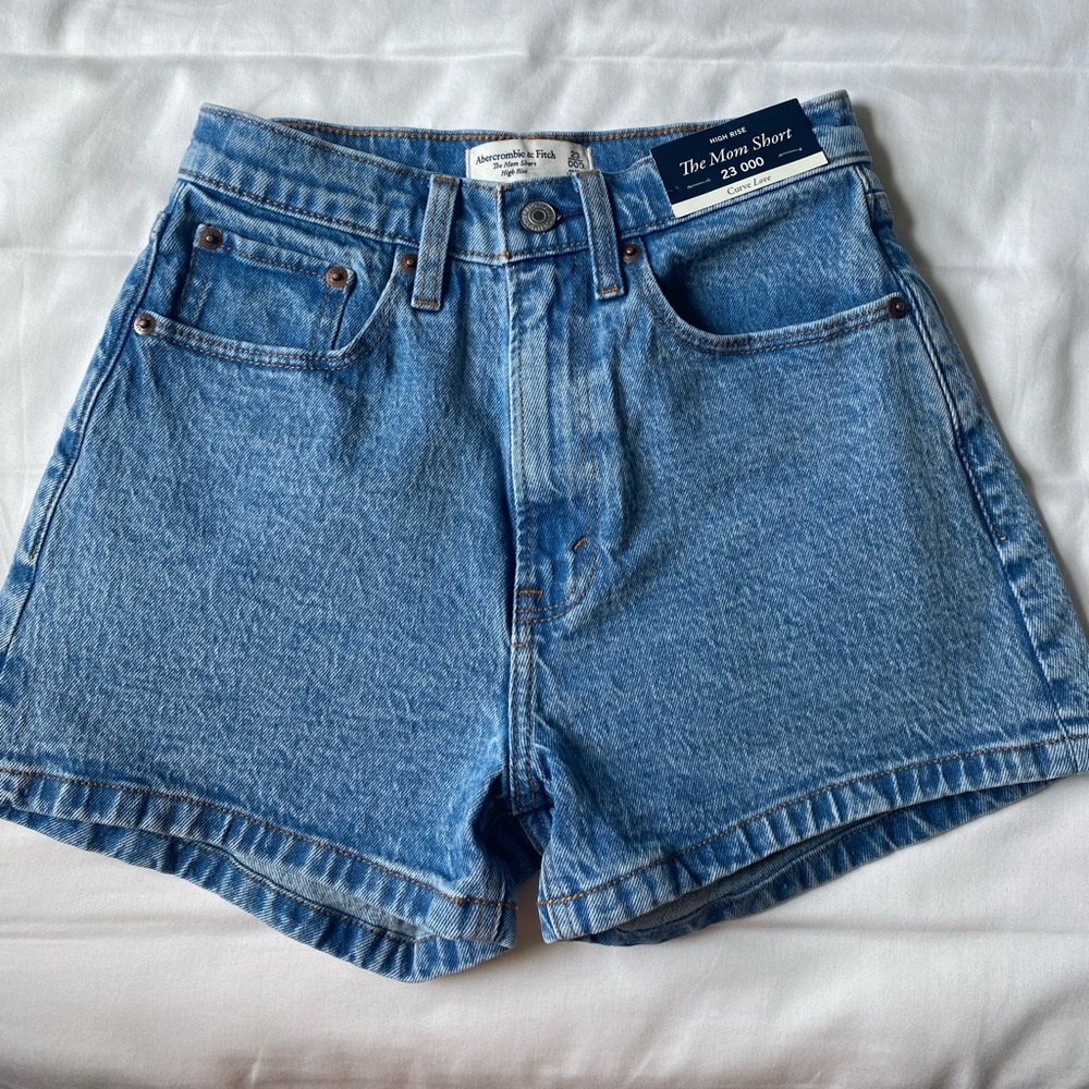 Women’s Abercrombie Mom Short Size 23 Curve Love